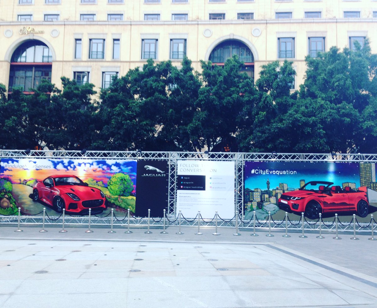 GiselaHarrison's tweet photo. Day 3 - paint the square! #itsawrap #jaguar #landrover #CityEvoquation #IndulgeYourSenses #mischiefmedia #graffiti https://t.co/Wz93g9dhk9