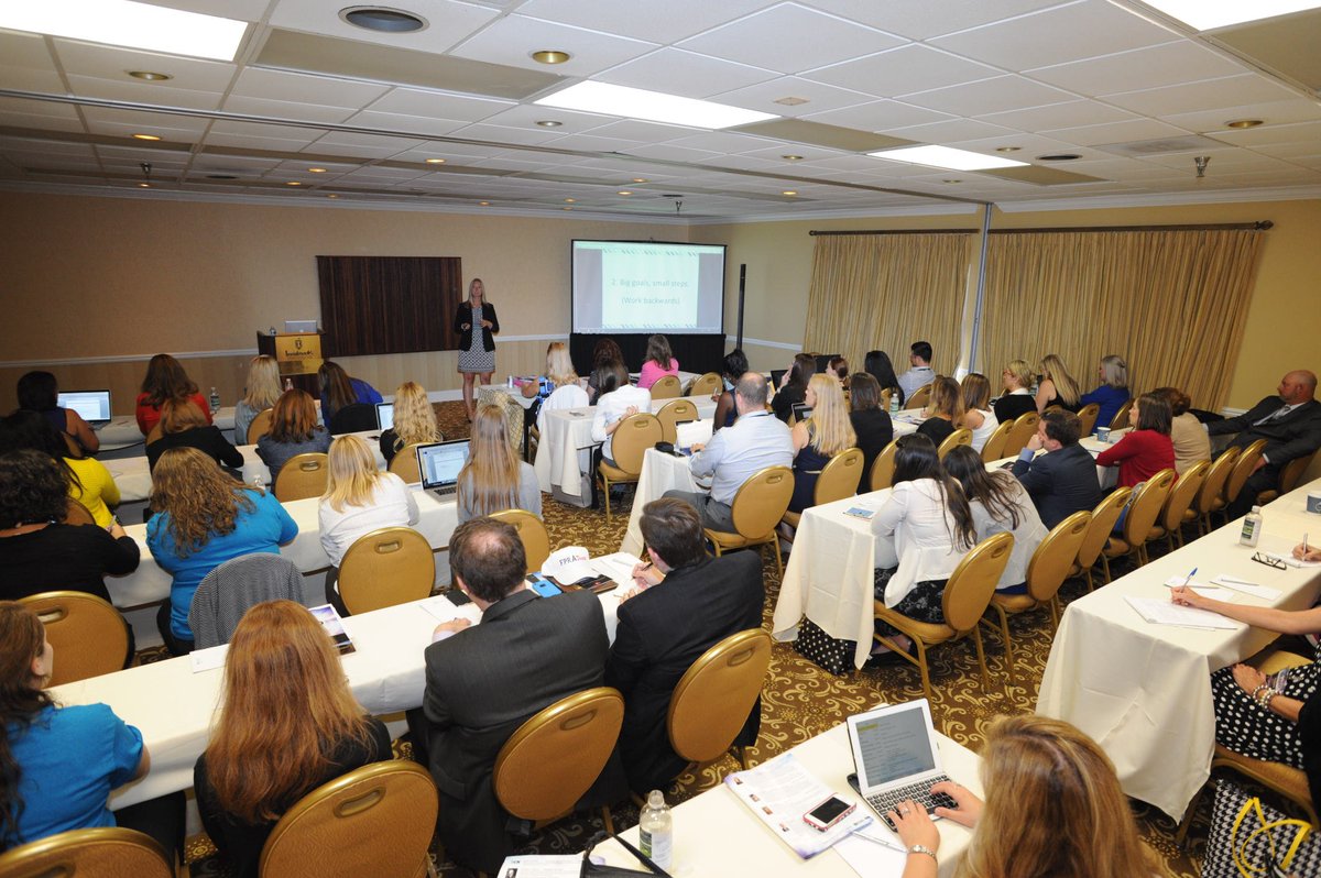 jesslaw's tweet photo. Ah! Official photos from #FPRA2016AC are in! <3 this pic from my session. Can't wait to share this pres. again soon! https://t.co/XA4pax2l3x