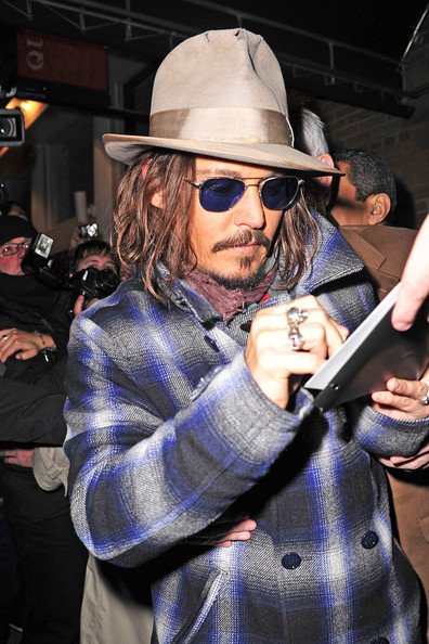 JohnnySgh1's tweet photo. He taught me that it's OK to be different 💚
Thank u for 32 years of Creativity
#ThankUJohnnyDepp 
#Legend
#Different https://t.co/GSLyYORUIF