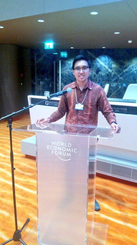 kakaktian's tweet photo. Thank you @GlobalShapers, for everything in Annual Curators Meeting. Greetings from @GlobalShaperBDG :) #ShapersACM https://t.co/ijz6j9Inx4