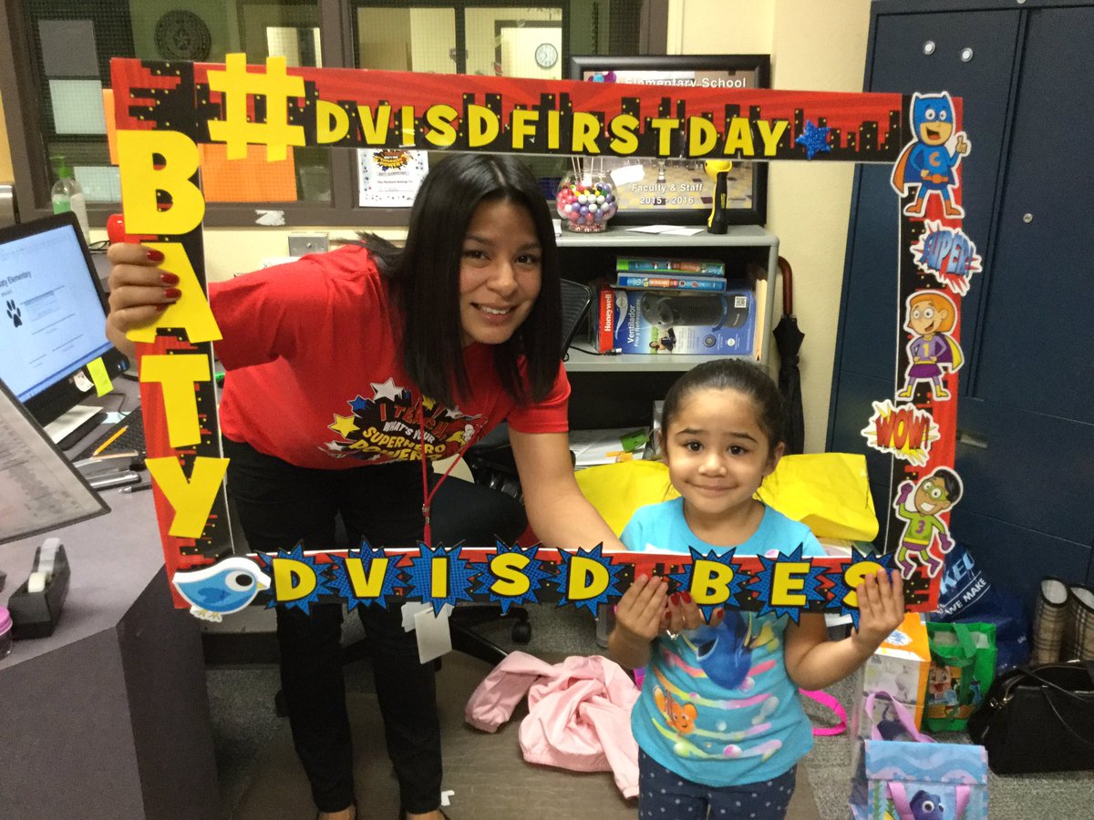 dvisd_bes's tweet photo. Welcome back Baty Bobcats! #DVISDfirstday https://t.co/hDt1QW66dL