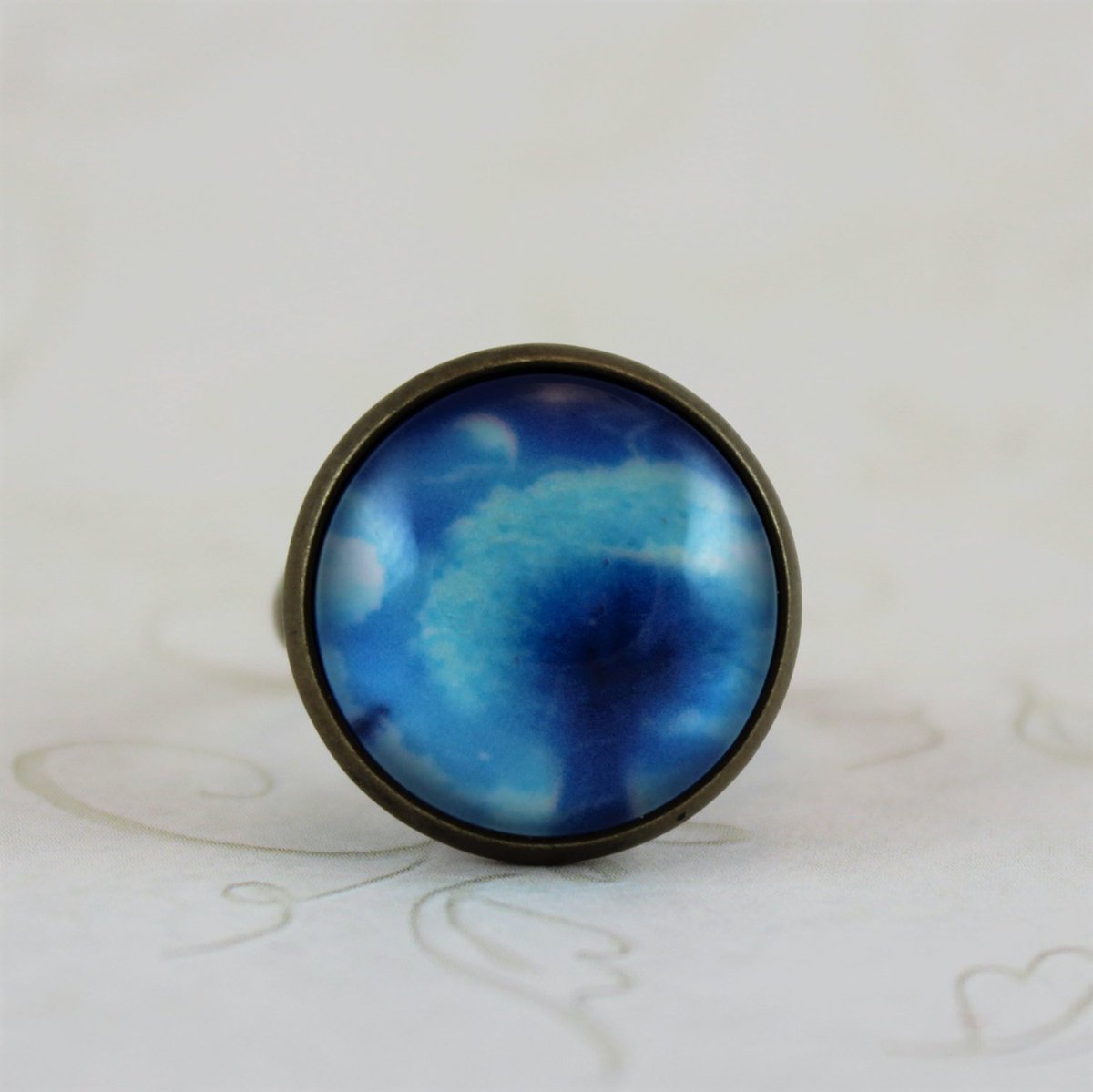 monalaina's tweet photo. Tree Ring, World Tree Ring, Blue Ring, Earth Jewelry, Adjustable Ring,… https://t.co/RCPy8MMvet #jewelry #BronzeRing https://t.co/p2t3g5HLww