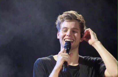 lrhftfeels's tweet image. His happiness is so important #5SOSWEEKDAY1LUKE @LUKE5SOS