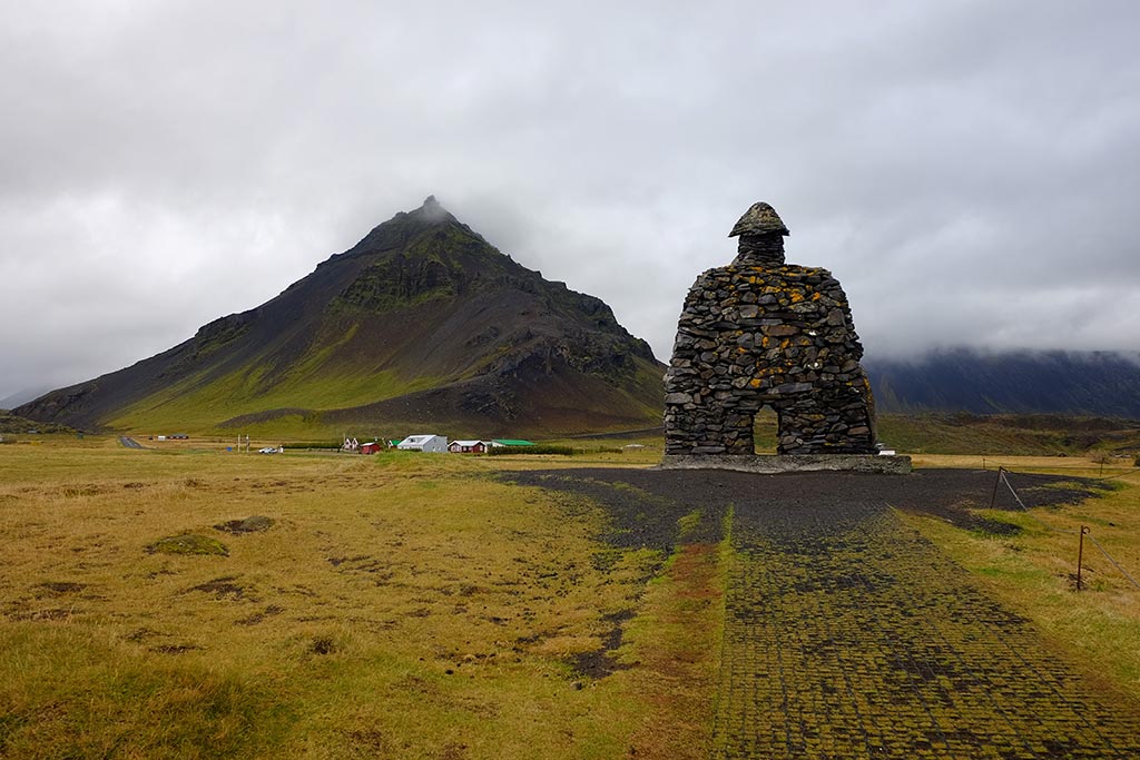 havadaki_leylek's tweet image. #arnarstapi köyü #izlanda (havadakileylek.com/2016/01/17/ben…) #gezi #gezgin #seyahat #geziblogu #tatil #blog #turizm #iceland