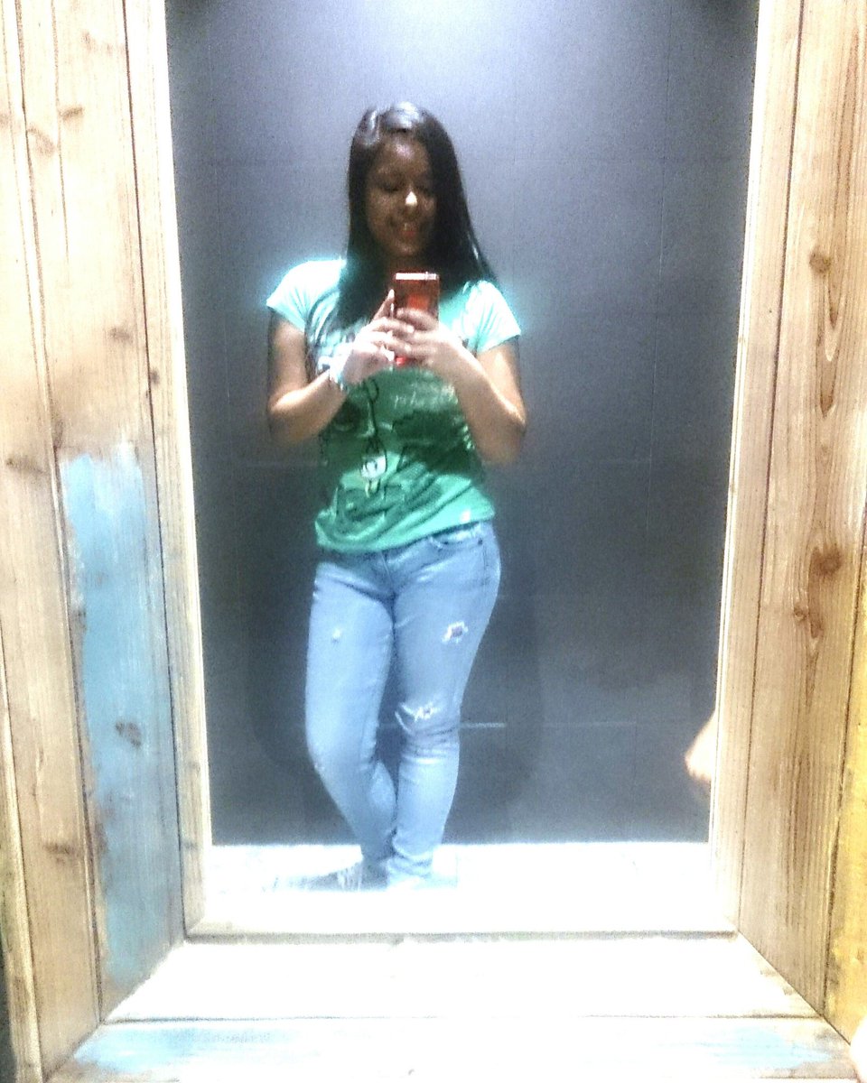 MarielMbernal's tweet photo. Solo en Dios se puede ser feliz😊, aunque las cosas se compliquen. https://t.co/6usuFg0ARa