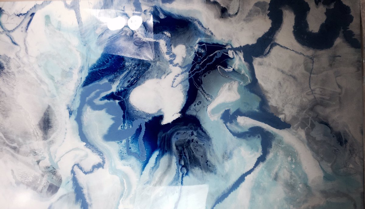 WATTLESaRT's tweet photo. DEEP BLUE 48X84 #joerogan #designmagazine #papermagazine https://t.co/0sBFmBxju2