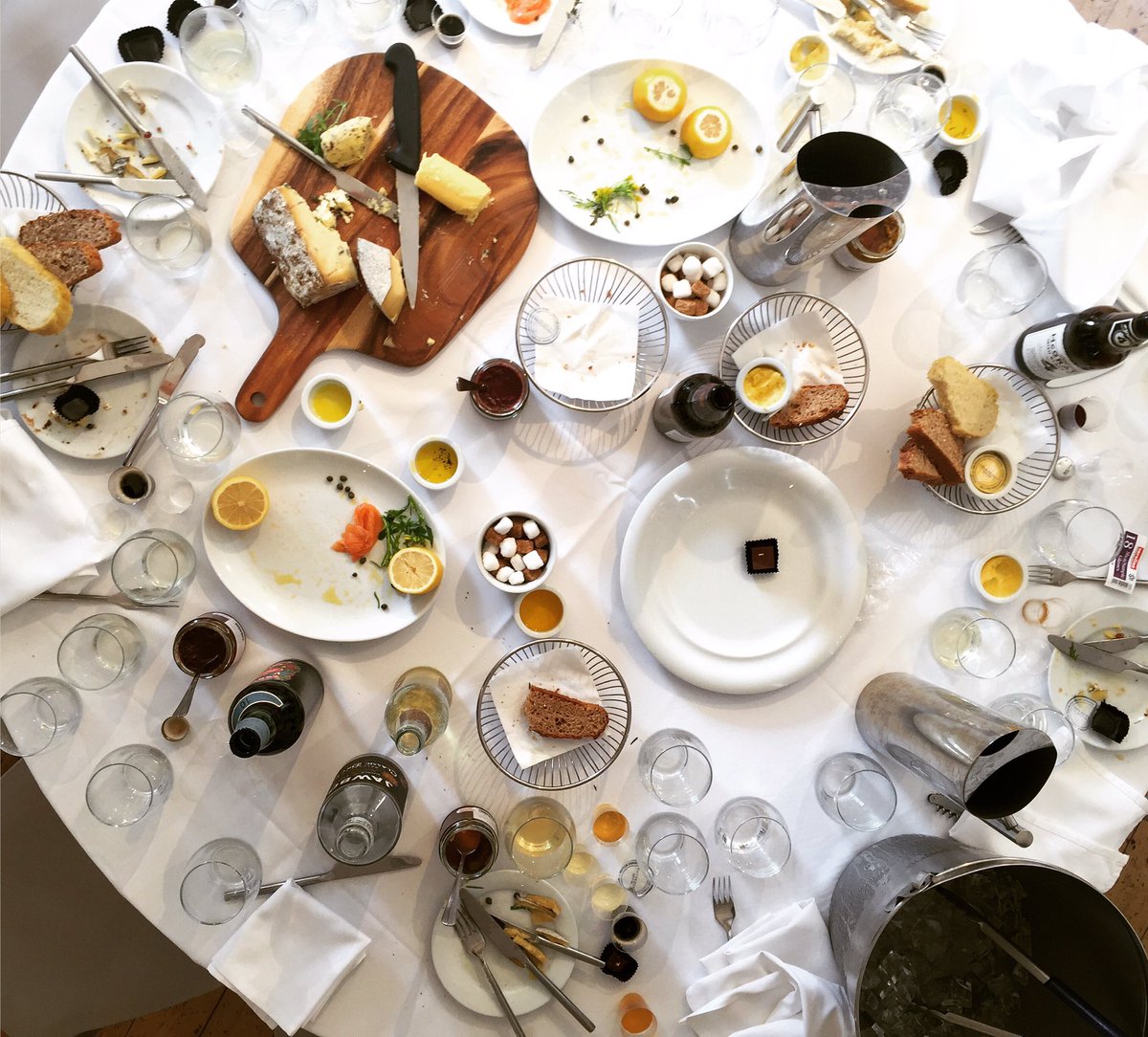 The table 'after' the lunch before with UAE guests of <a href="/InvestNI/">Invest NI</a> &amp; <a href="/DiscoverNI/">Northern Ireland</a> . <a href="/tasteandtour/">Taste and Tour ™</a> NI without moving!