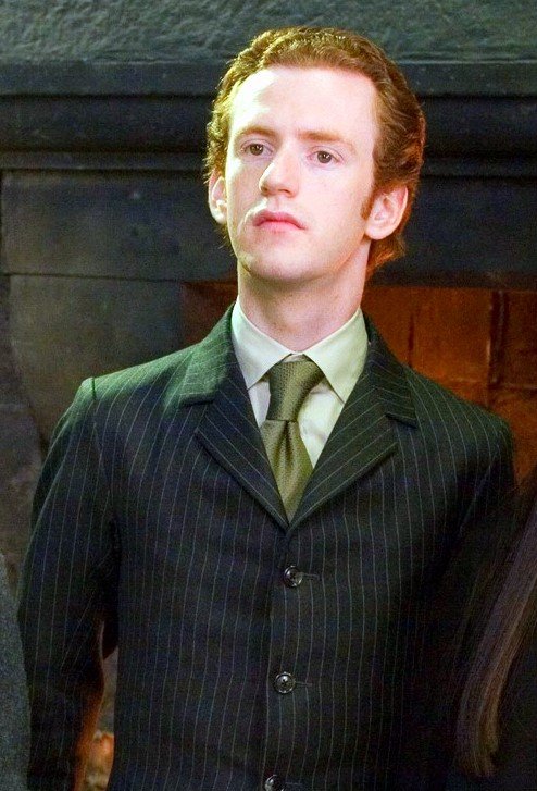 SnitchSeeker's tweet image. Happy birthday to Percy Weasley, who turns 40 years old on August 22, 2016! #HappyBirthdayPercyWeasley