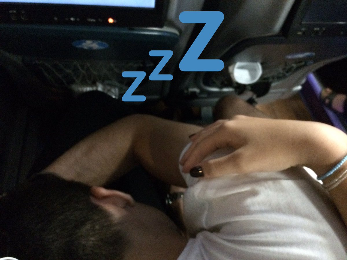 Bi bebek uyuyor😌😌