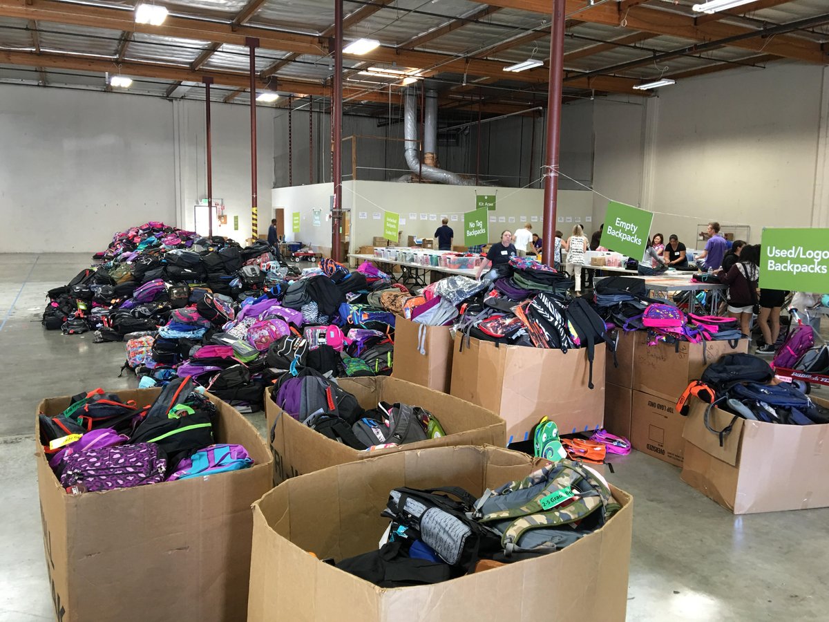 XactlyOne's tweet photo. #XactlyOne 2016 @FGTtweets @apreciouschild backpack drives, $4600 (137 virtual & physical). #Xactly #GPTW https://t.co/r3kUMRbPfx