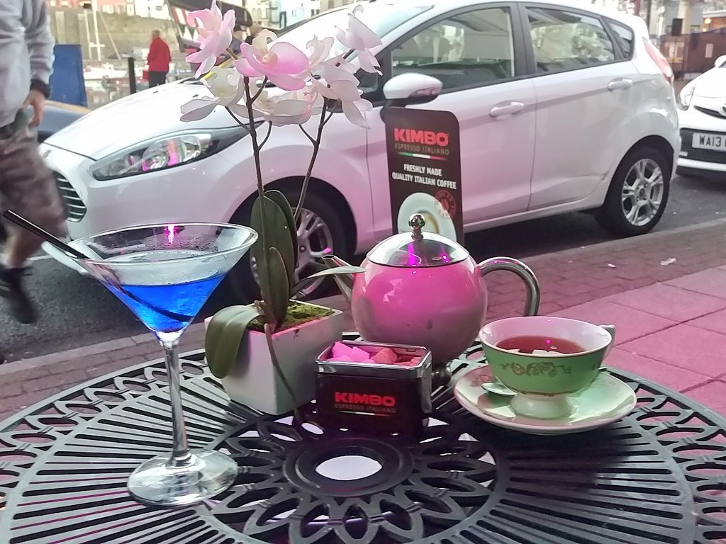 Sat outside <a href="/LibertyBrixham/">Liberty Brixham</a> listening to <a href="/BrixhamTownBand/">Brixham Town Band</a> after a hectic day..  #TorbayHour