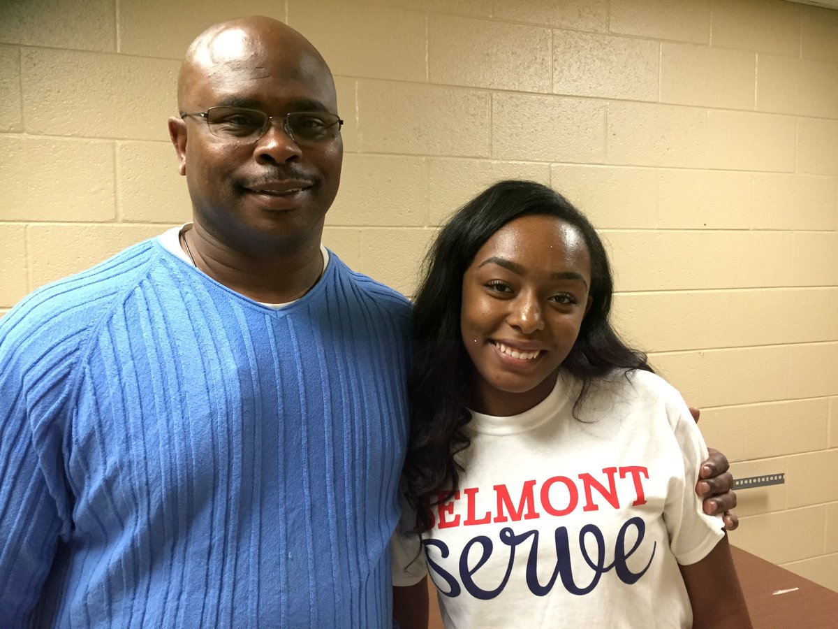 CaneRidgeHS's tweet image. Belmont Serve at CRHS &amp;amp; 1 is a CRHS Grad! THANK YOU! @BelmontUniv @MetroSchools @MyFutureMyWay