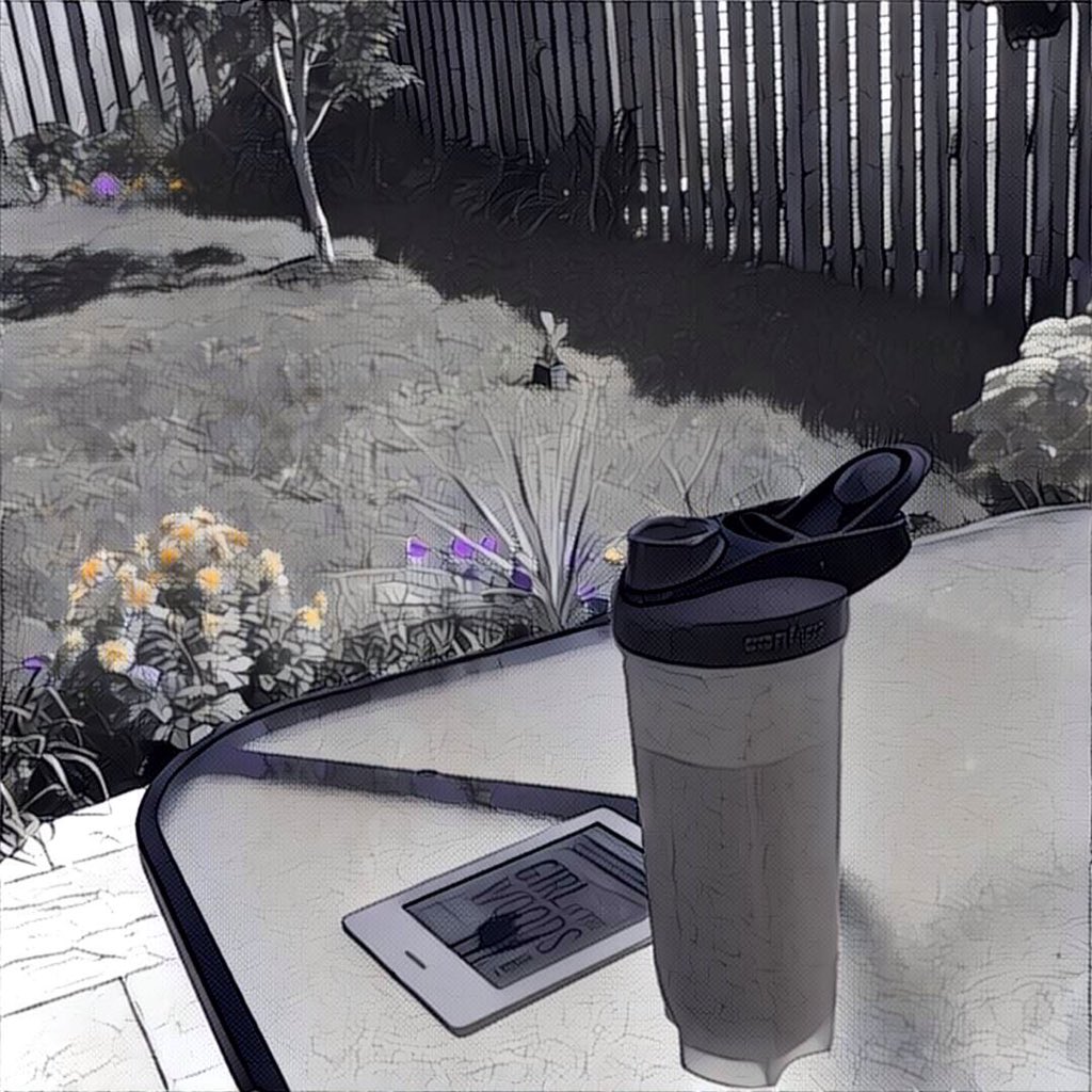 AGamsbyCHCI's tweet photo. I've become very used to my smoothie & patio sessions, not sure how I will cope without them #ExtendSummer https://t.co/LHllTVMa9d
