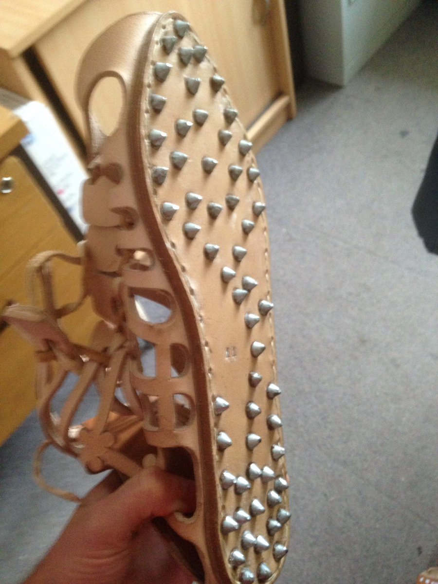 ServiliusPulex's tweet photo. The change in caligae since May @RomanCaerleon #Romanmarch #hobnails https://t.co/WU5KnVQiiY