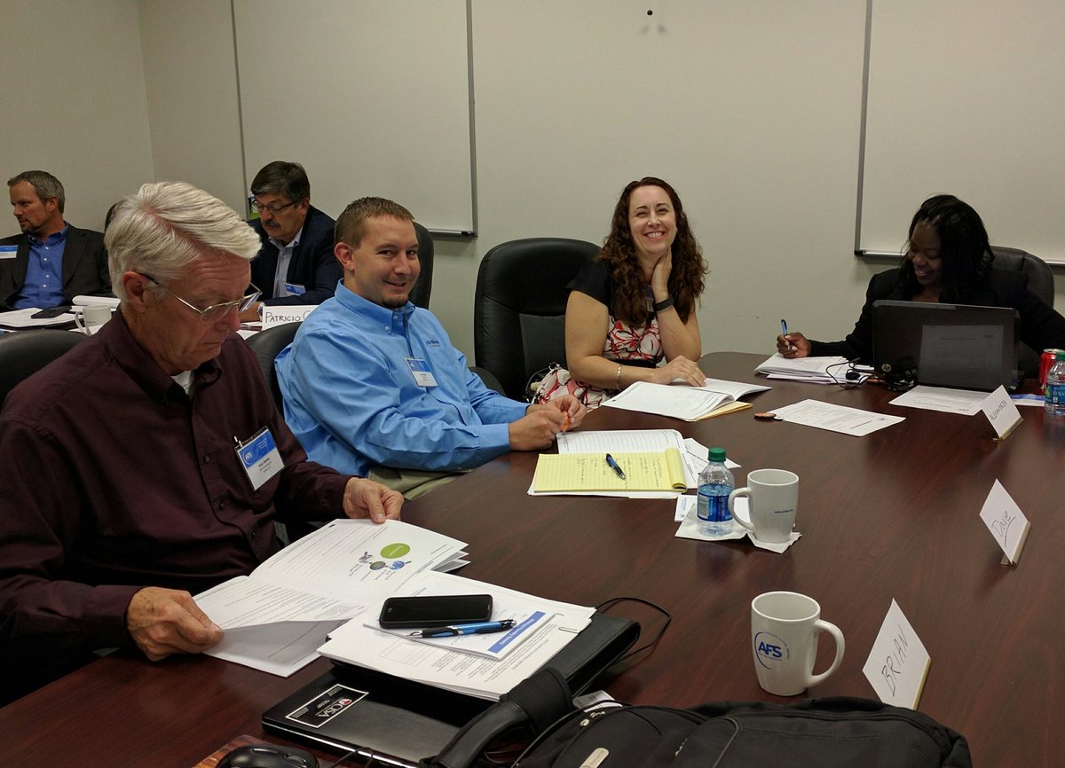 ShellyDutler's tweet photo. @Tru_Insights working w/ #AFSLeaders planning a "dream" chapter event #volunteerism #metalcasting #Engagement https://t.co/OoG0TFCxwx