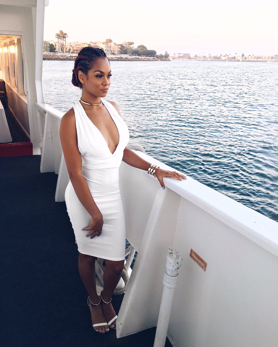 all white boat party outfits