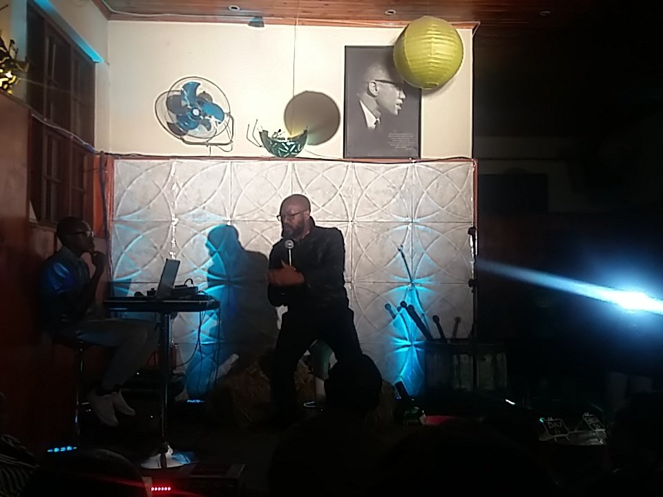 kgosinyathi's tweet photo. He is at it now! @CarlJoshuaNcube #BreakTheWorldRecord https://t.co/tG3x2gW94W