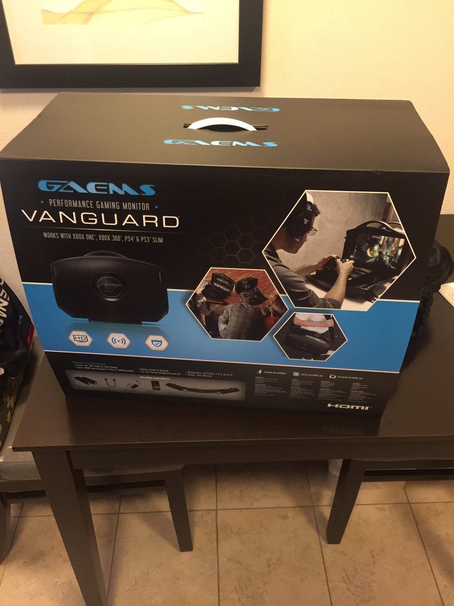 ToKeNasty's tweet photo. Dude I get to my hotel room and find this!! Huge thank you to @Muthead and @GAEMS_PGE awesome gaming travel case https://t.co/Iobfdaj90y