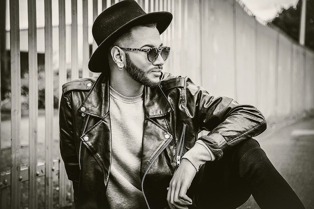 HBegum_Photo's tweet photo. #album #alternative #musician #pop #modellife #dance #swag #film #photography #classical #timeless #celebritystyle https://t.co/dvizAIXEiP