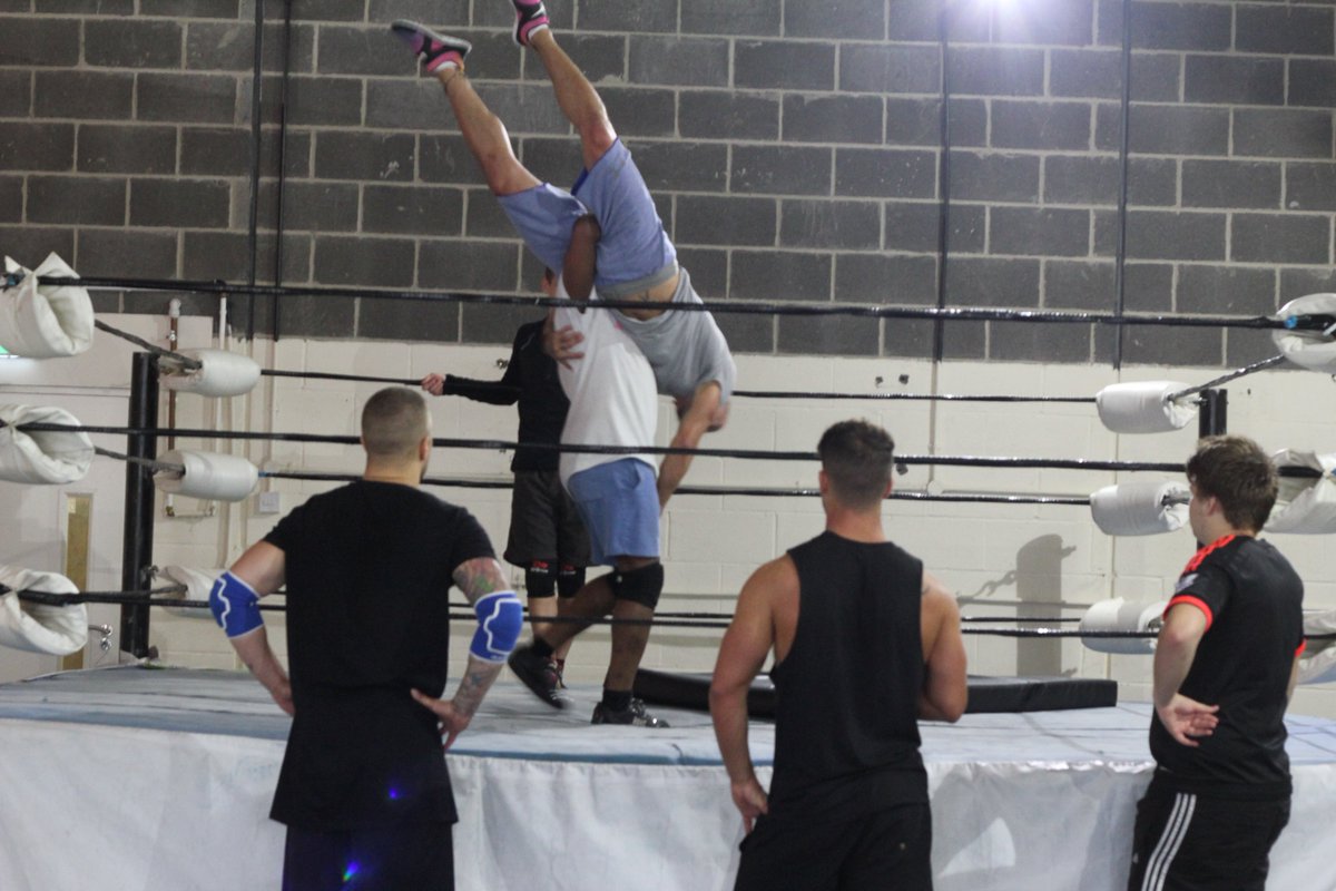 WRESTLEPRO3's tweet photo. WRESTLEPRO ACADEMY
SAT 11am
WELL IN GYM, Broughton Ln Salford M7 1UD 
with @Pipbubblegum 

https://t.co/GmtlmNlKaY https://t.co/6qQO8OssJx