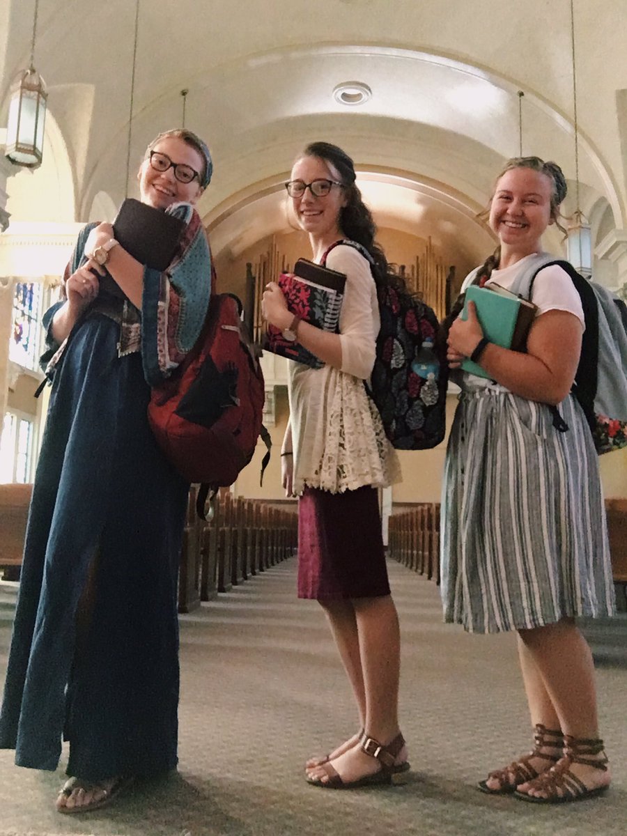 erussell97's tweet photo. First day of college was great! #urshan #keepthecode https://t.co/y2bGlXVPfr