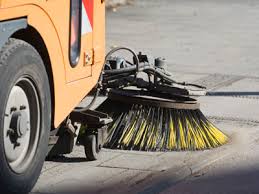ynndetroit's tweet photo. Please move cars off the street as we will be out sweeping on 8/23/16- at the Friday’s  Garbage Route Section https://t.co/TZ0ETbRVC9