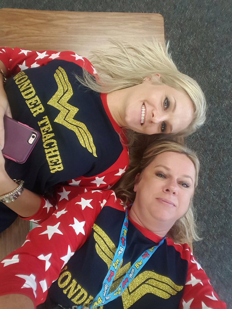 CPESMrsSelman's tweet photo. End of the 1st day #cpesbacktoschoolbingo16 https://t.co/ZjAreHBAwY