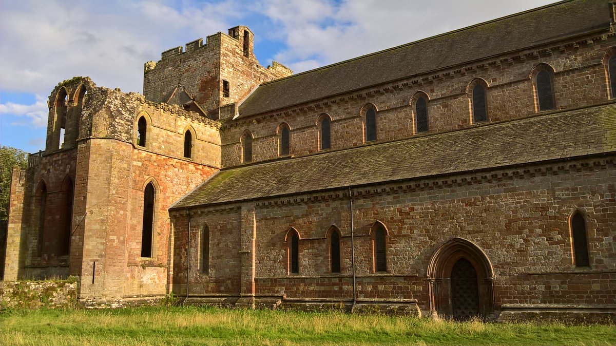saabsandmusic's tweet image. Lanercost priory, maybe a future concert venue !