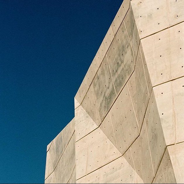 workofco's tweet image. #mondaymood courtesy of @mansurgavriel ift.tt/2bdE3qW