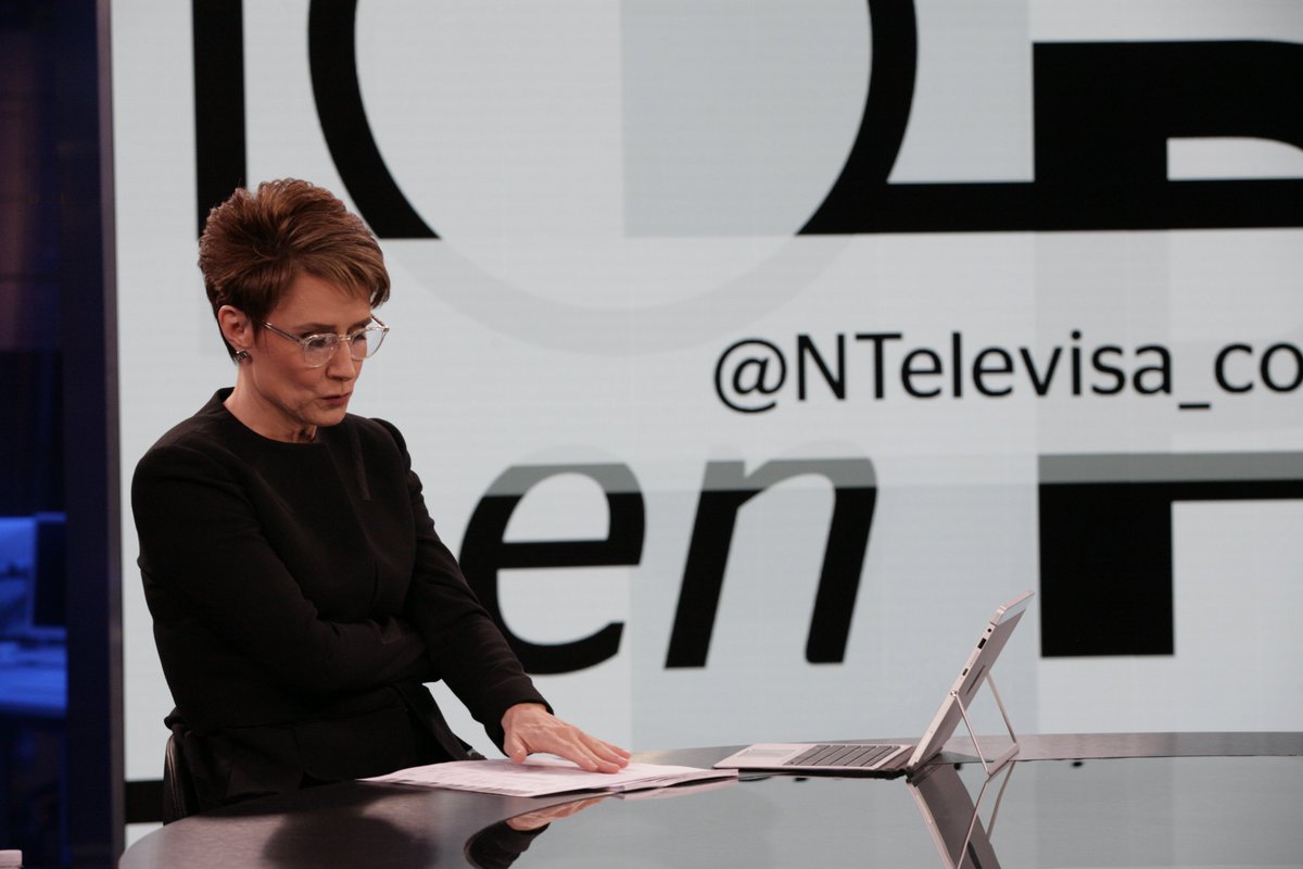 nmas's tweet photo. ¡Felicidades a @DeniseMaerker por la primera emisión de #10EnPunto! #ParaEntenderLaNoticia https://t.co/mM60iALqY0 https://t.co/FJjQURKUnK