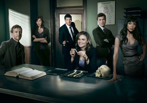 SkyeJenner's tweet photo. The dawn of the #squinterns #Bones #TemperanceBrennan #Forensics #Crime https://t.co/qjOL8U5xtU https://t.co/kN5LlXv4ga
