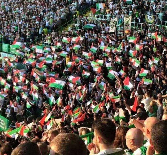 BDS_Queen's tweet photo. #CelticFans Double Money for #UEFA Fine. Pls RT.
https://t.co/GGsaN3mgMs
#RedCard4Israel #BDS #FreePalestine https://t.co/1q6W8VlkV5