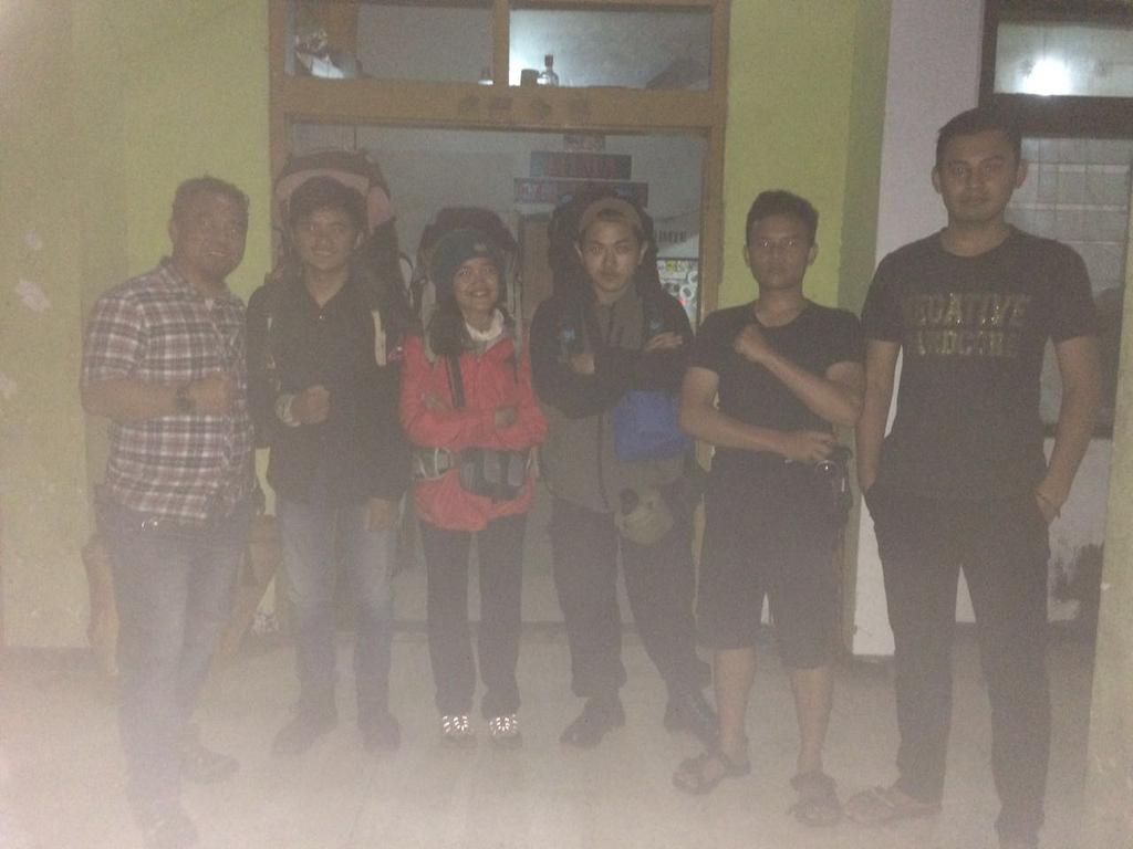 Hati2 d jlan buat tim cermai2, semoga selamat sampai kembali lagi k sekre
Dan semoga banyak ilmu yg d dapat..