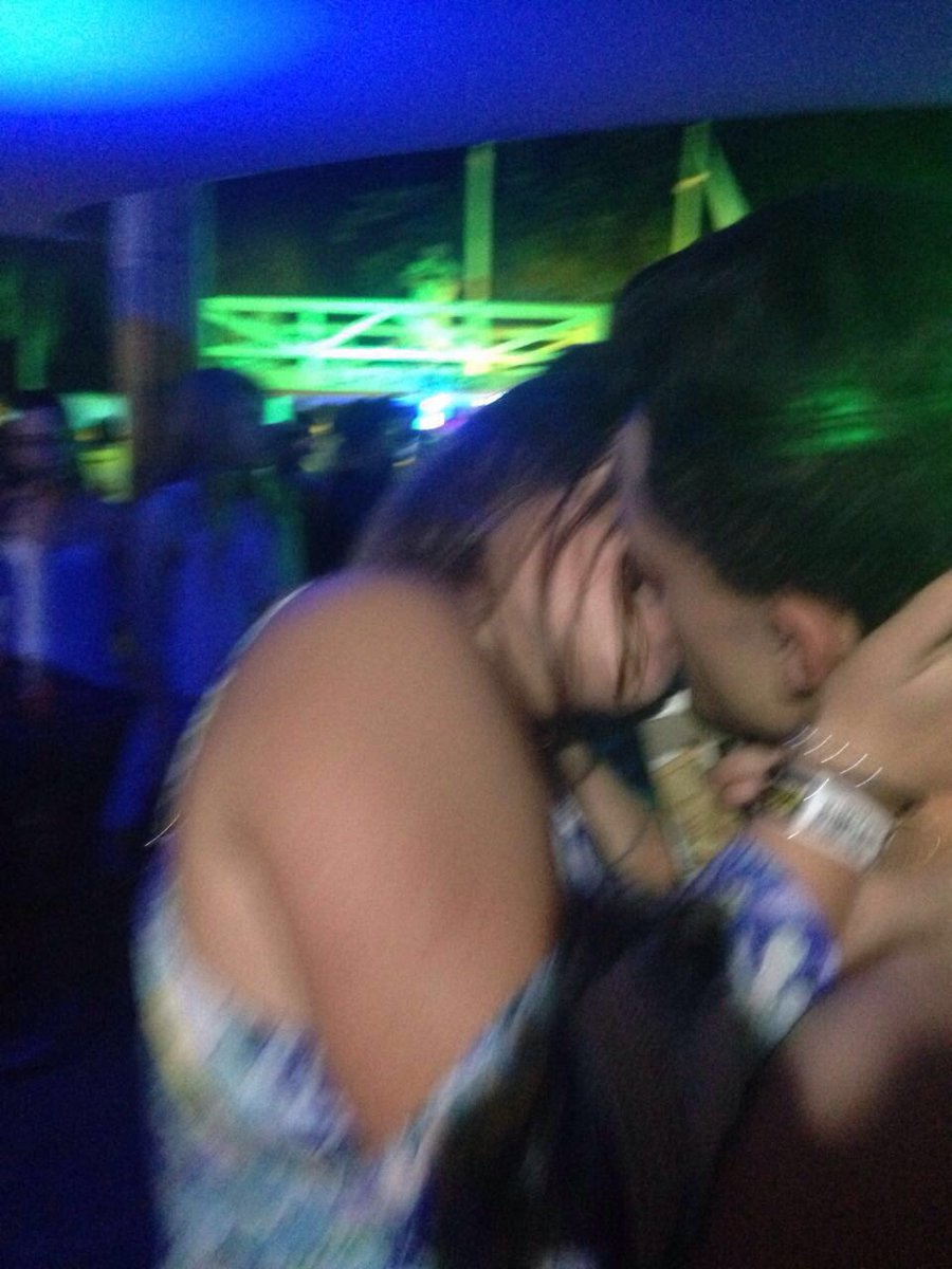 carad3banana's tweet photo. boa amiga #orgulho #pegamemo #chupadoida #98 https://t.co/Ug74jGQqQQ