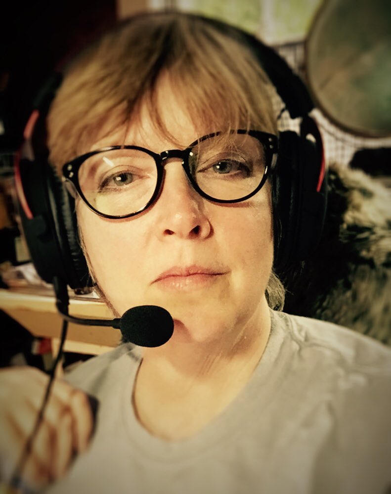 MsCampbell6's tweet image. Talking geeky-nerdy stuff w/other teachers #occulusrift, #unitysoftware #virtualreality