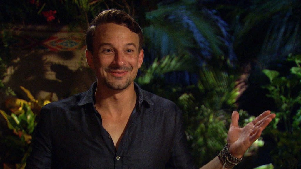 bachelorandchill - Evan Bass - BIP - Season 3 - *Sleuthing and Spoilers* - Page 5 CqgNy9AWcAAdq7s