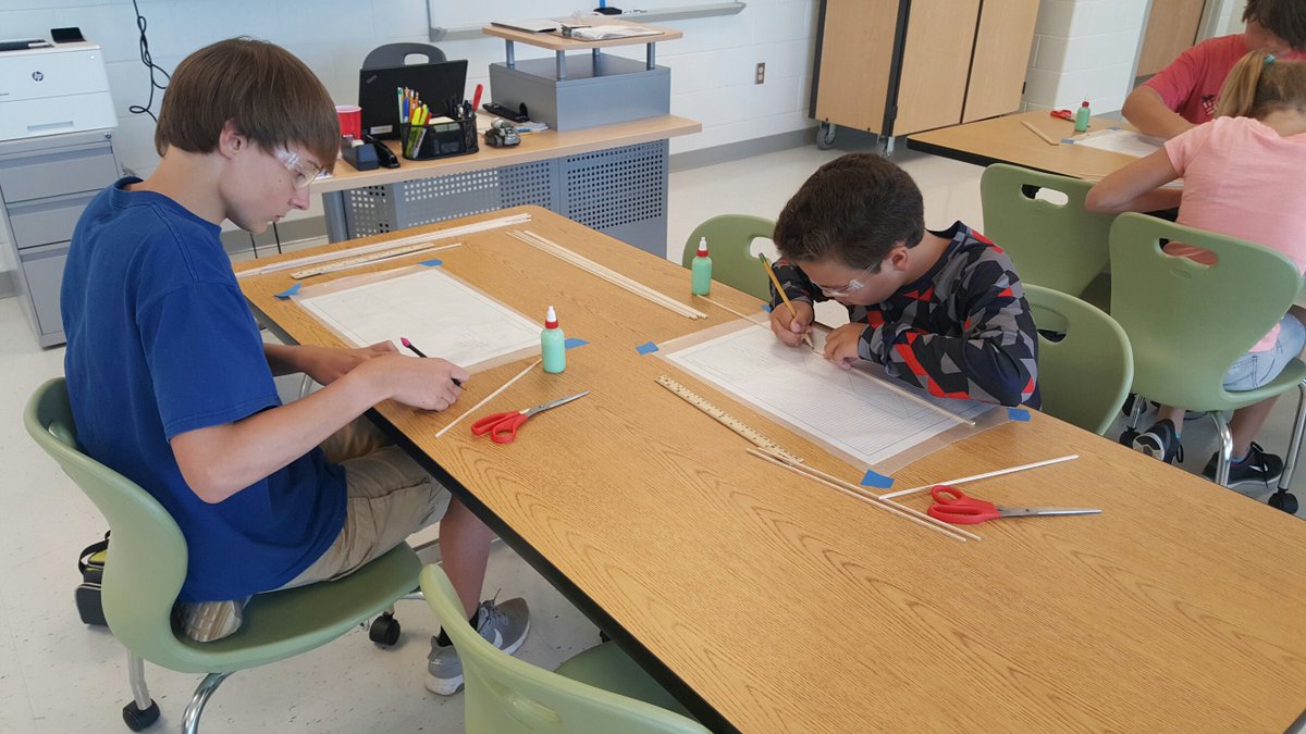 PHMSTED's tweet photo. Students designing and building balsa towers in class for our Structural Engineering Challenge. https://t.co/jyEwbciXxf