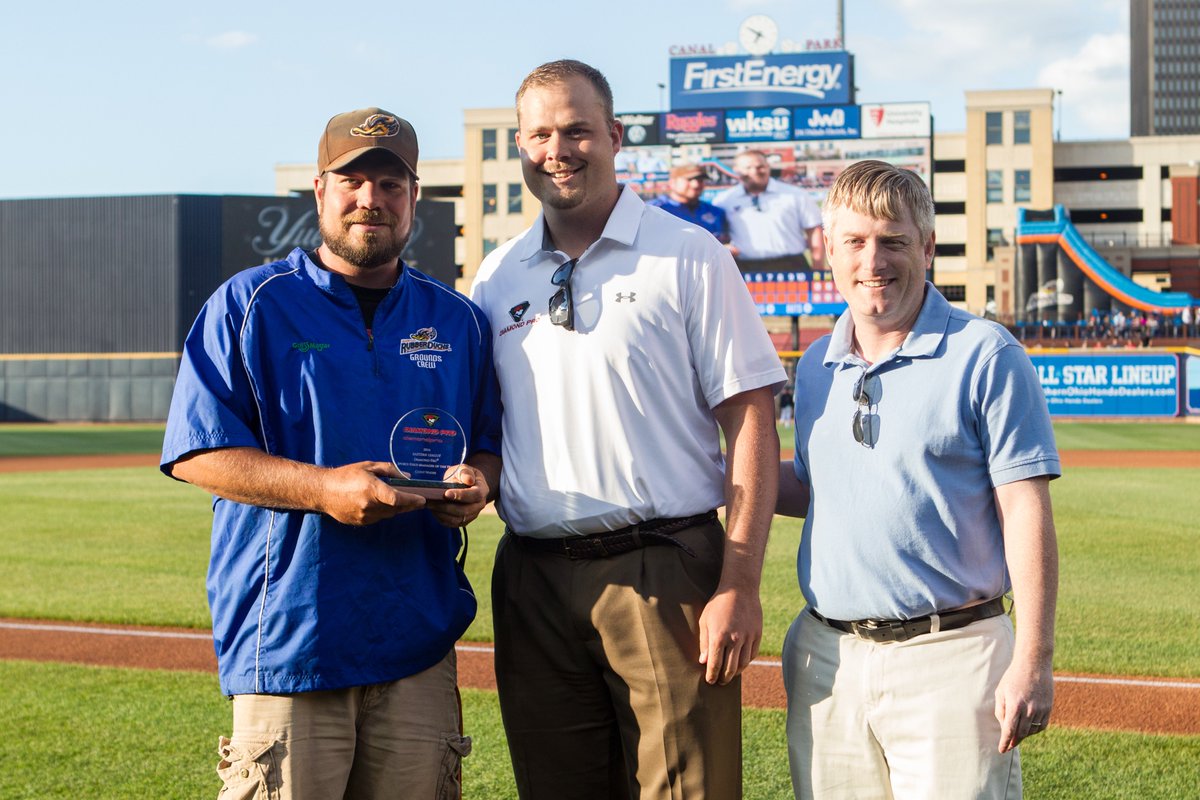 Congrats <a href="/AkronRubberDuck/">Akron RubberDucks</a> Chris Walsh! <a href="/EasternLeague/">Eastern League</a> Field Manager of the Year! (w/ Dan Jennings &amp; Bill Rosario)