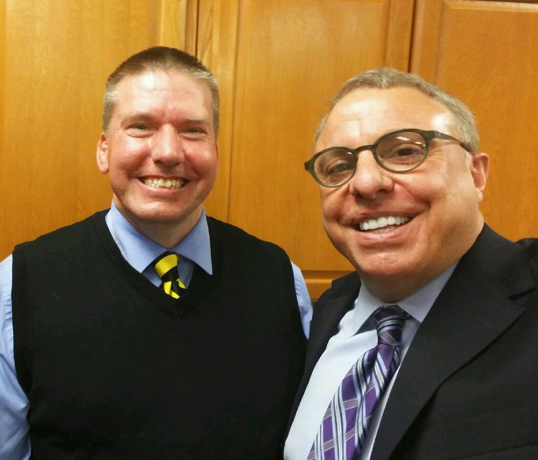 BrandonJacks73's tweet photo. Still one of the coolest people I have ever met. @DGontheRadio is a #musicagenius #SmileIsReal #RollChos https://t.co/EsClh0ksyp