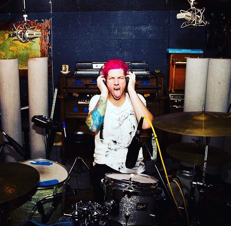 topupdating's tweet photo. Josh recording the drums for 'Midnight Heart' by Watsky via photostills on Instagram https://t.co/BpVmkVQZx6