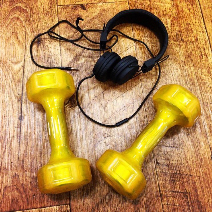 #MondayMotivation means getting #FIT so check out <a href="/Sworkit/">Sworkit</a>, a free fitness app:
verbosityblog.com/sworkit-app-re…
<a href="/BBlogRT/">BBlog RT</a>