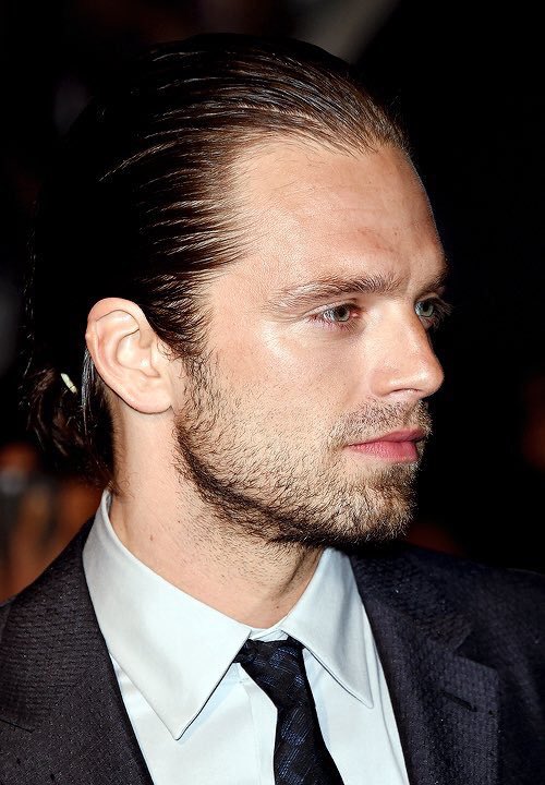 taehyunglove07's tweet image. Goodnight. I love Sebastian and my beautiful mutuals 💖✨