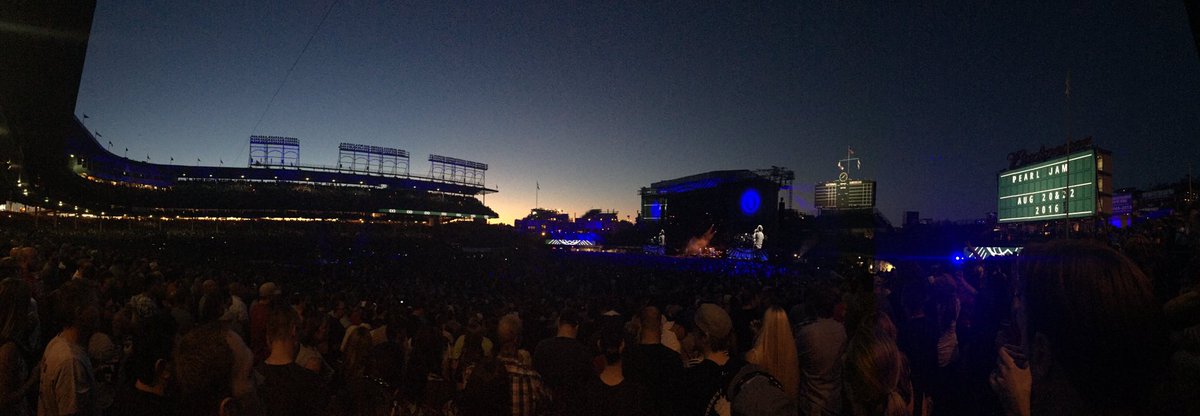 rick_pell's tweet photo. No words necessary @PearlJam @brandonwier @cmwiermn @Princejon82 https://t.co/bNWmDokx8c