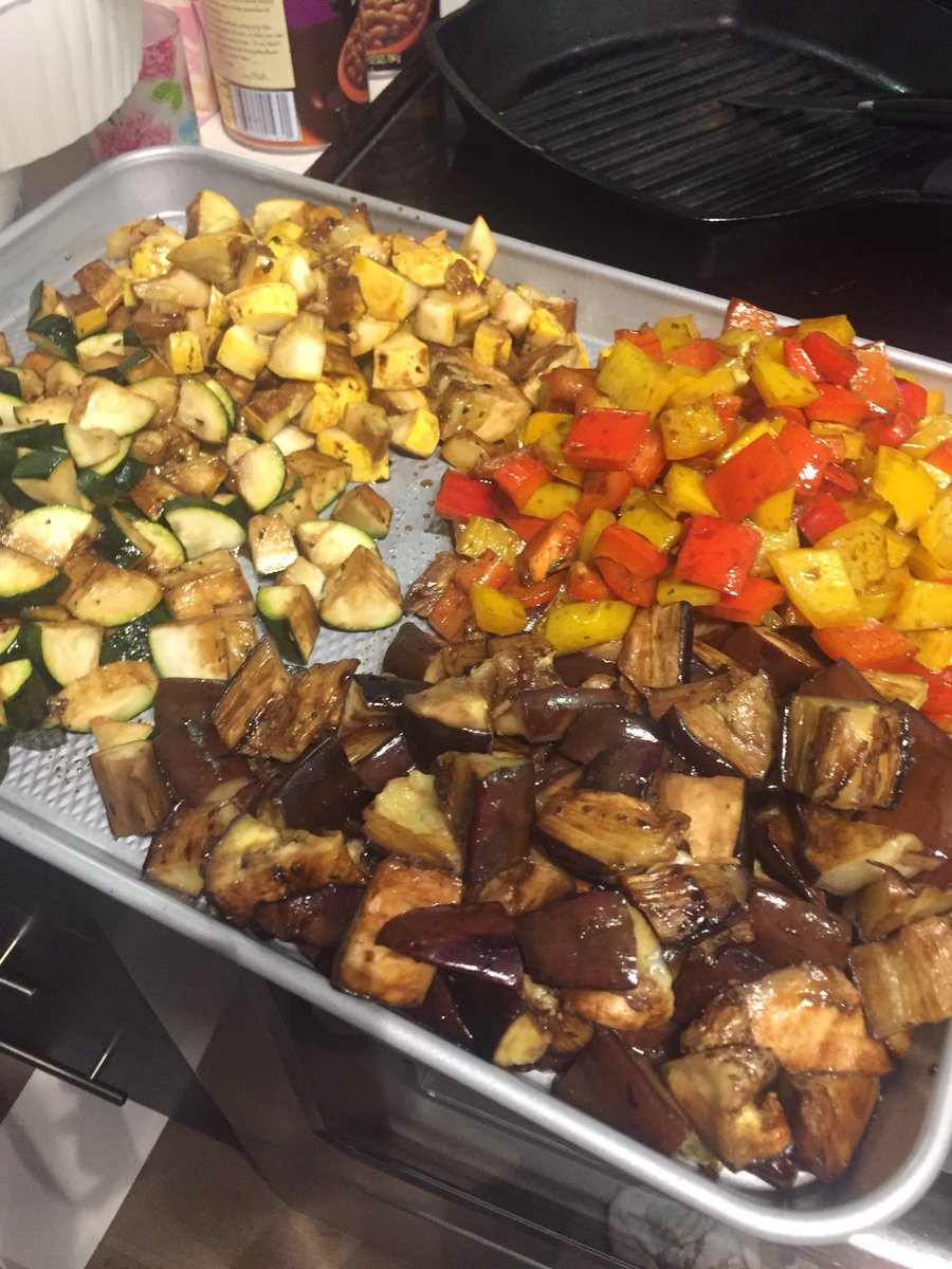 JessBTarget2132's tweet photo. When you make all of your team leaders lunch because #TheyMakeTarget #Appreciation  #D355 🙌🏻🙌🏻 https://t.co/DBxCnfWU88