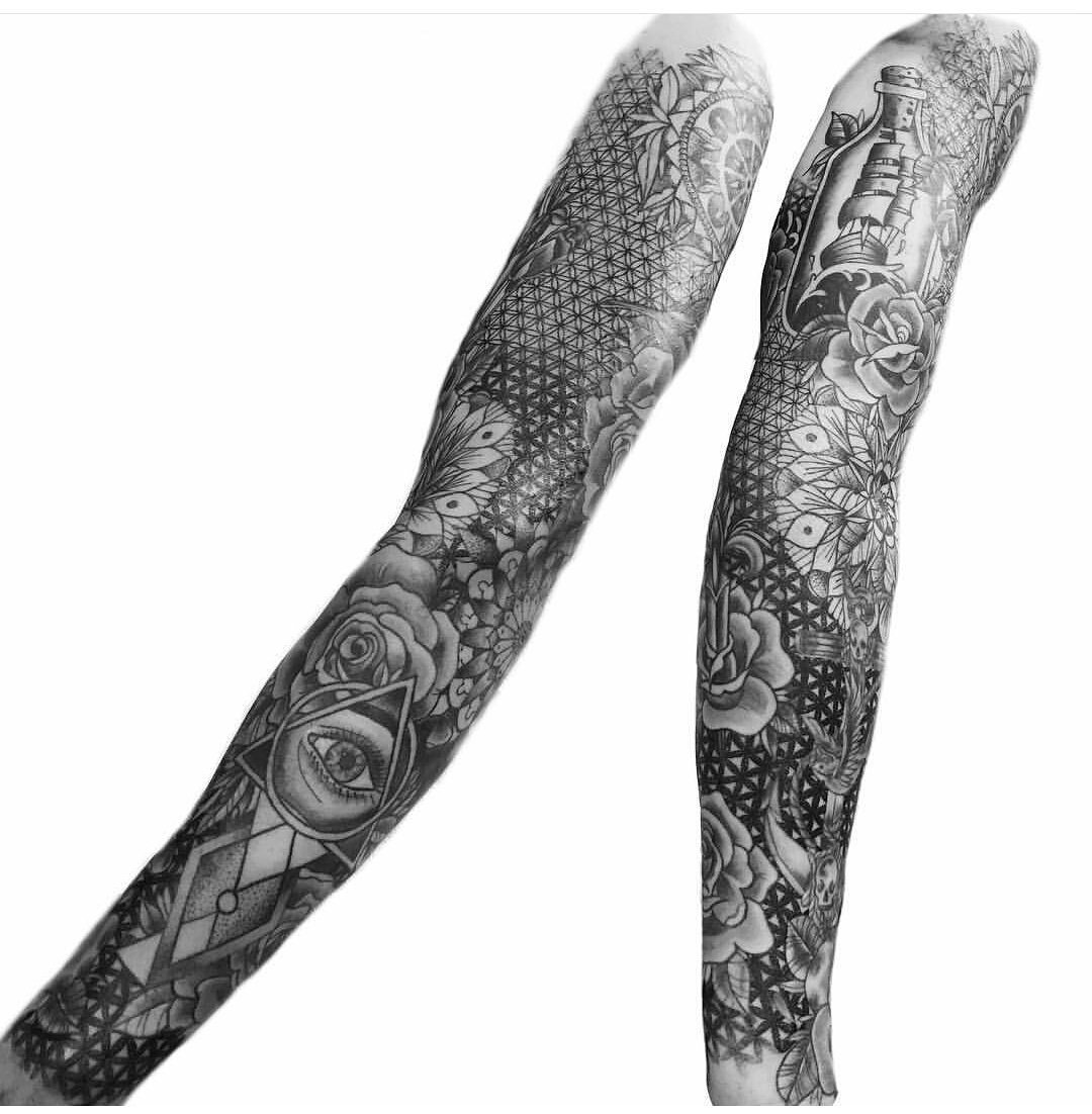 jakelow96's tweet photo. Many meaning behind each part of my sleeve just so happy it's finished now! 😍 https://t.co/5zKYch6VLM