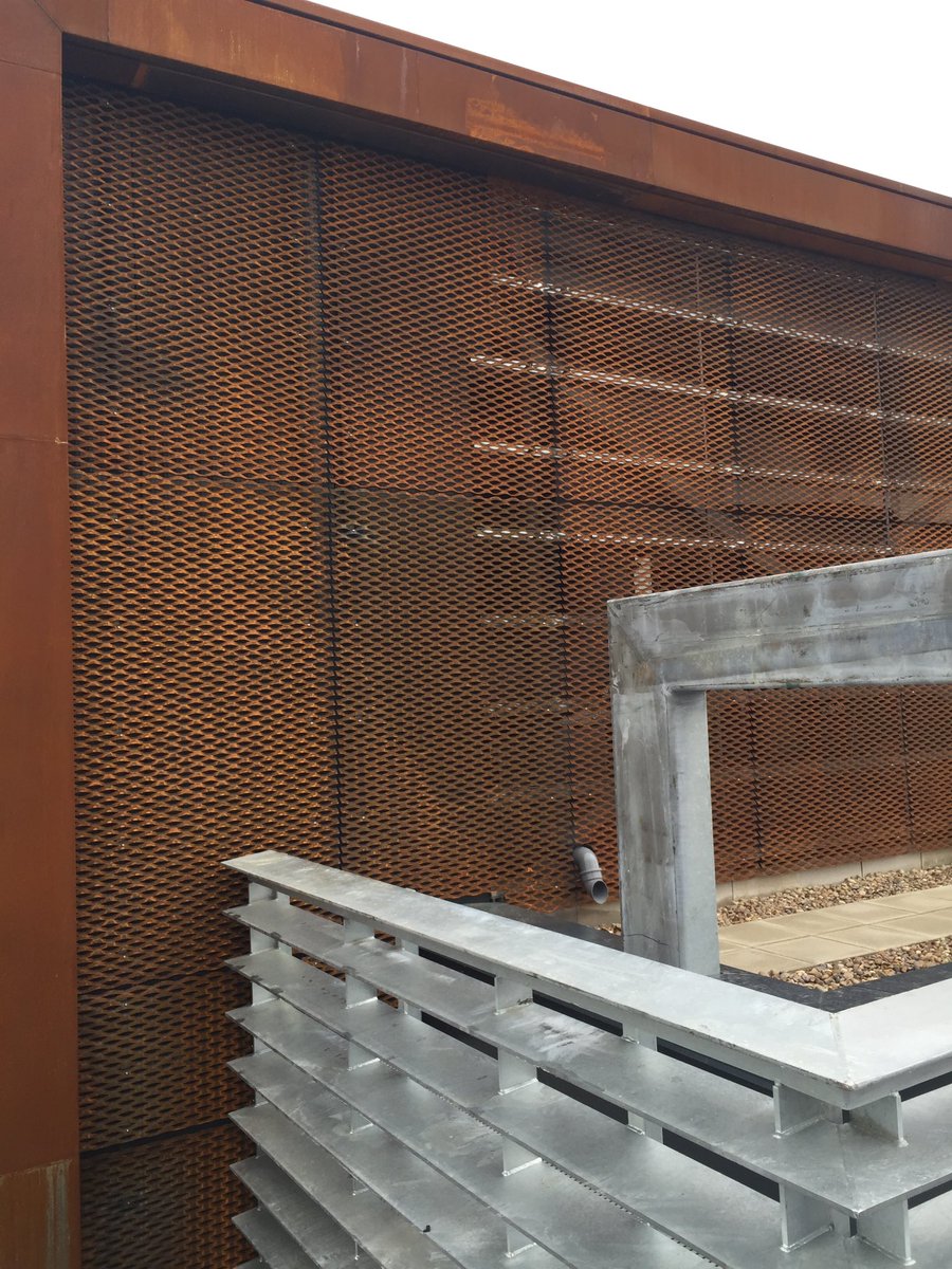 MetCladContract's tweet image. More images from #MIF #University of Liverpool @JamesTaylorLtd #Eyetech @KingspanIP_UK #COR-TEN #Rainscreen