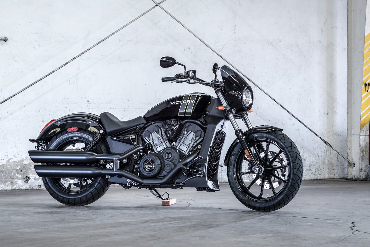VictoryEMEA_PR's tweet photo. Press release: A leaner, meaner future: Victory Motorcycles MY17 line-up in the EMEA region https://t.co/RDmy7BCl36 https://t.co/Ej08CHr872