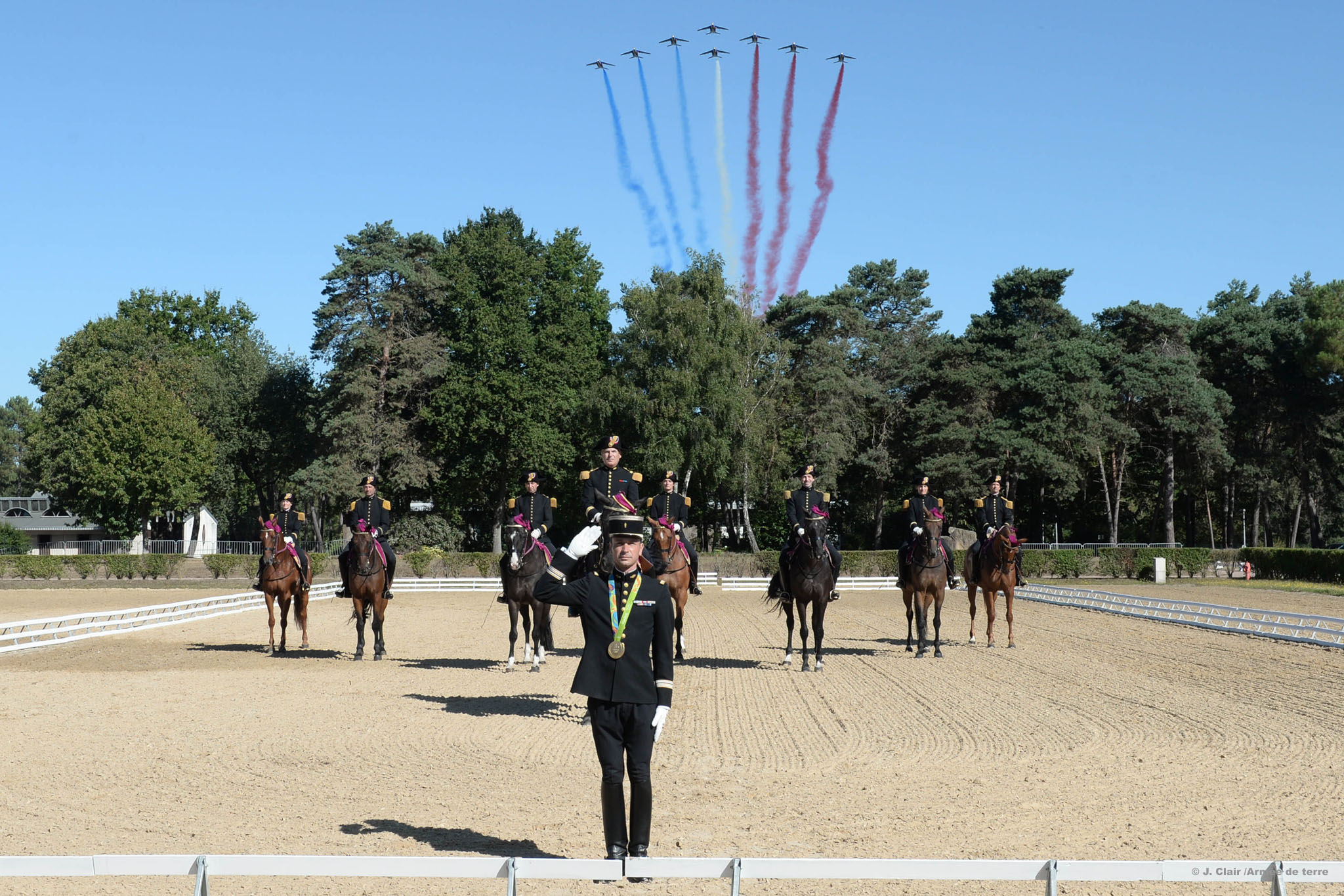 Armee De L Air Et De L Espace On Twitter A Nos Femmes A Nos Chevaux A Nos Escaliers A Nos Avions Aux Medailles Vous Connaissez La Suite Bravo