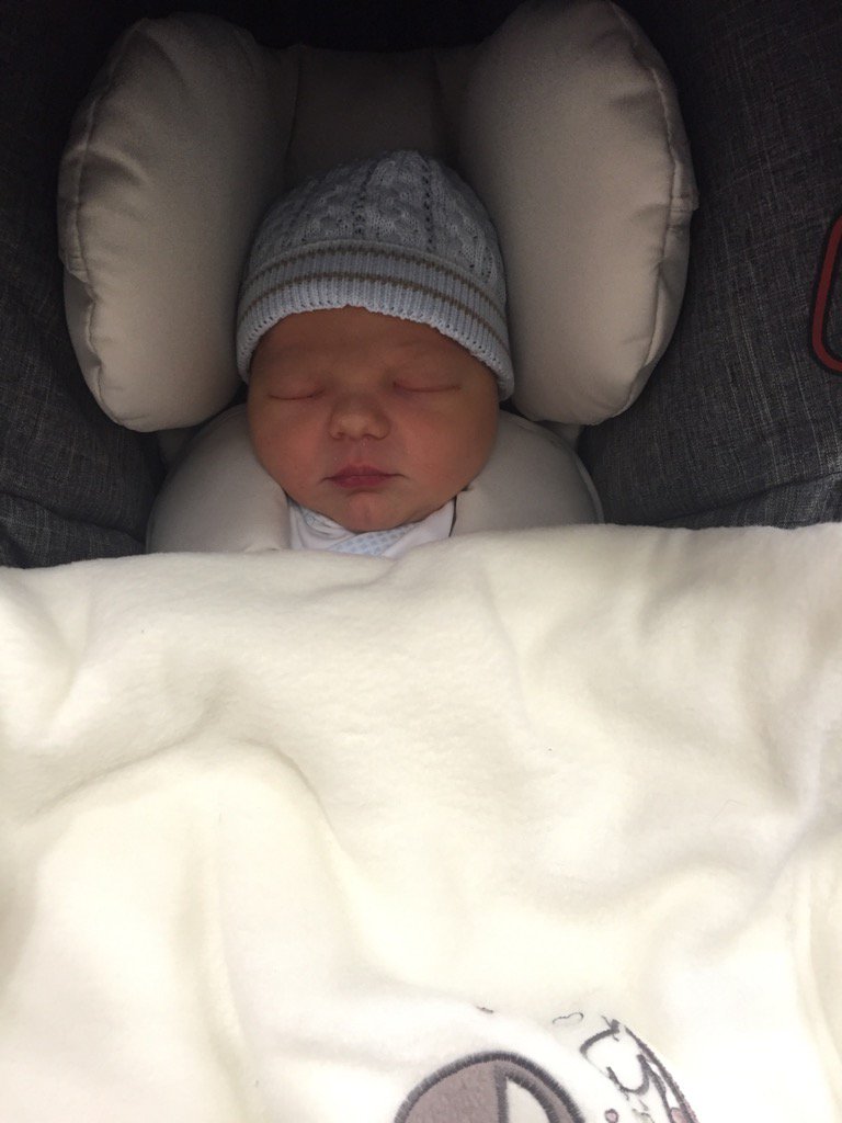 Gonna miss this little man for a week. Jumping in Gijon 5* nations cup. Wish us luck🍀#TeamIreland #newdad