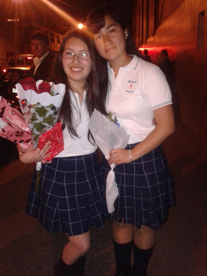 andreasdfghjklh's tweet photo. Licenciatura 2014 #InstitutoClaretTemuco <3 #camilin #andy https://t.co/1PXwICDEFO